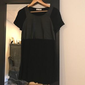 Short sleeve dress